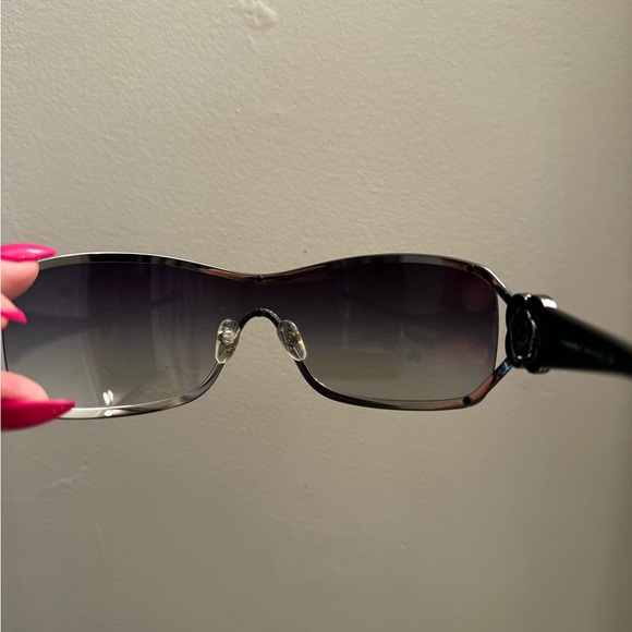 Chanel Camellia Shield Sunglasses 100% Authentic - Picture 12 of 12
